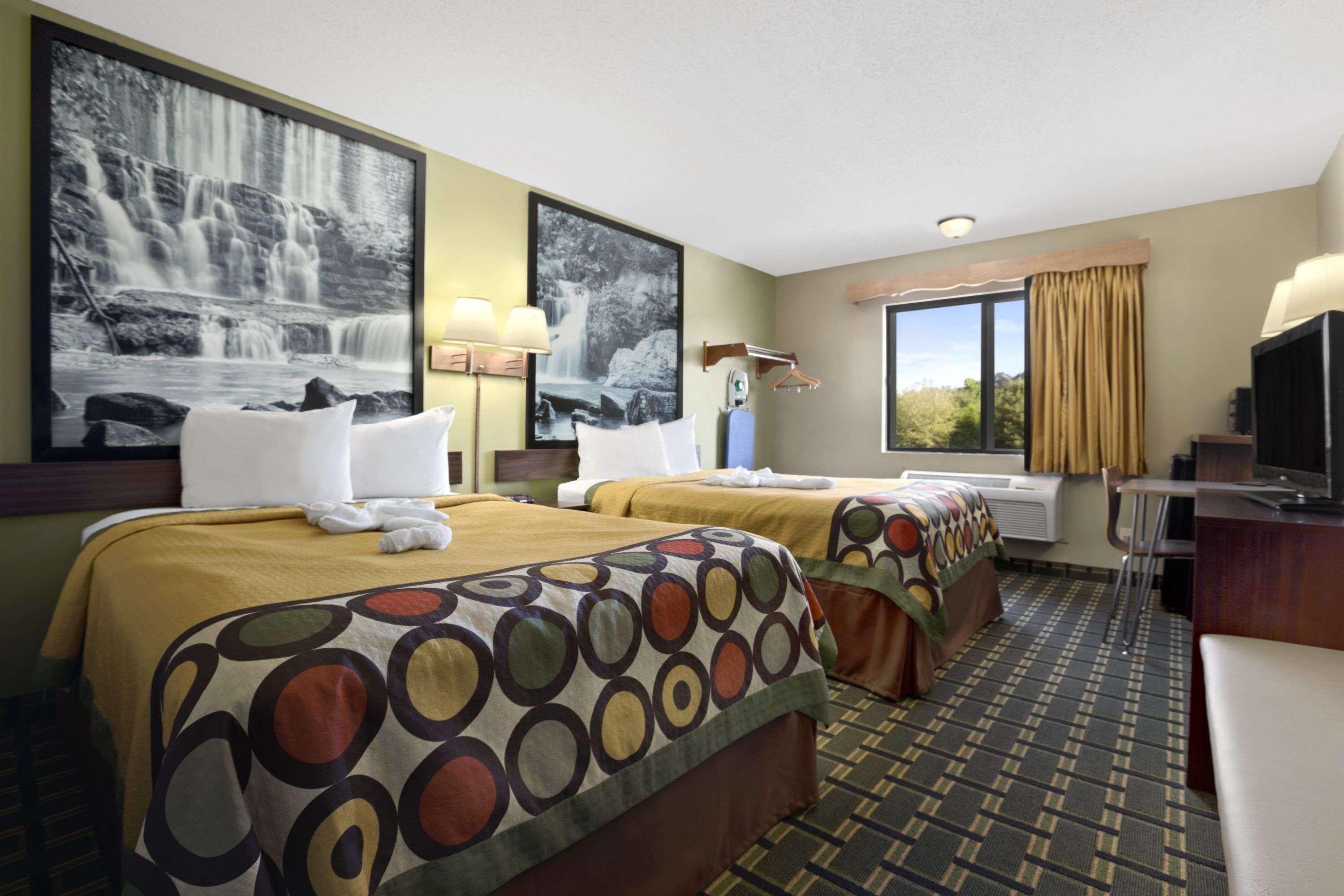 Super 8 By Wyndham Russellville Exterior foto
